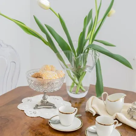 Palazzo Ventimiglia & 公寓 *